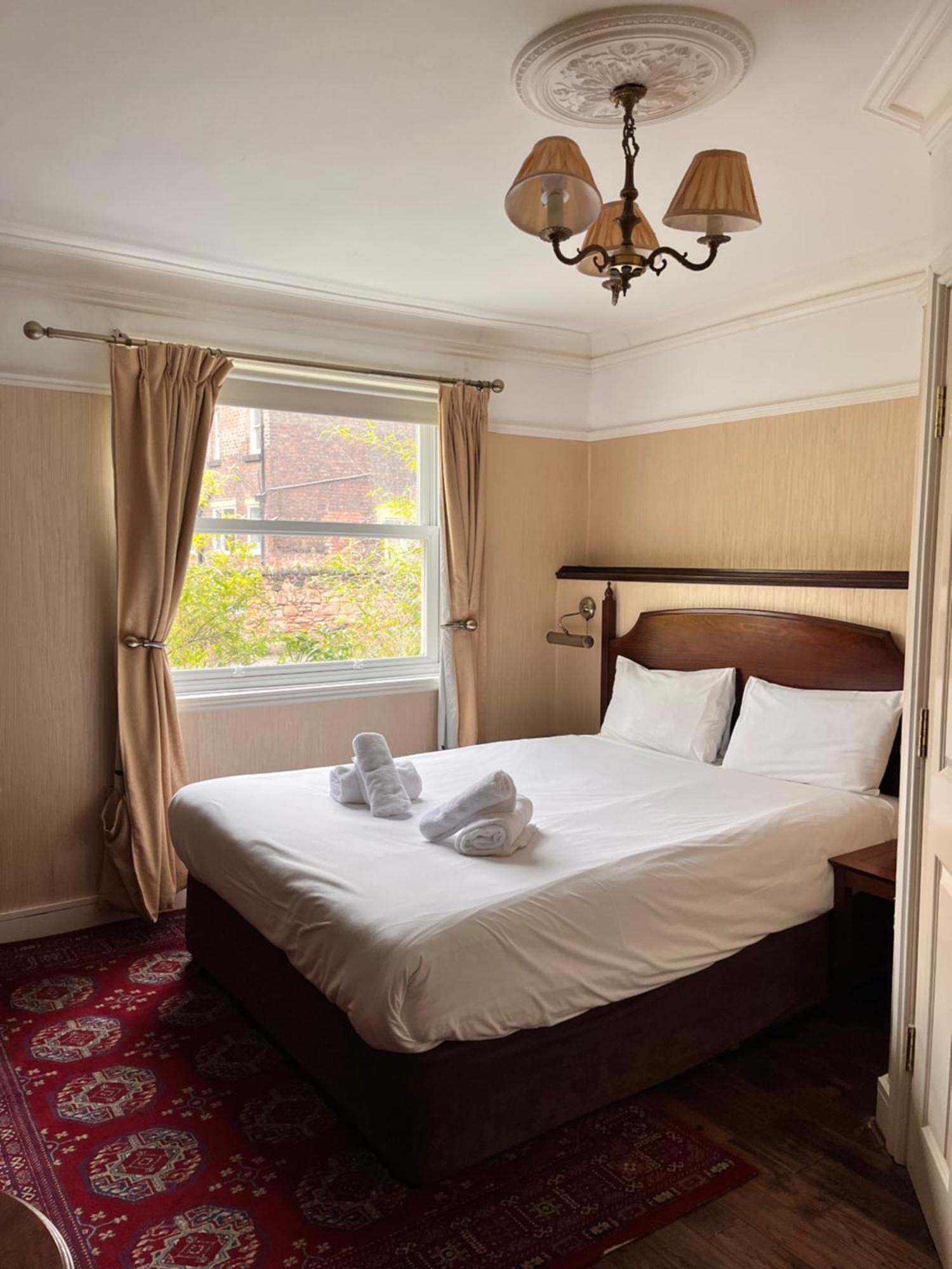 The Mountford - Free Parking Liverpool